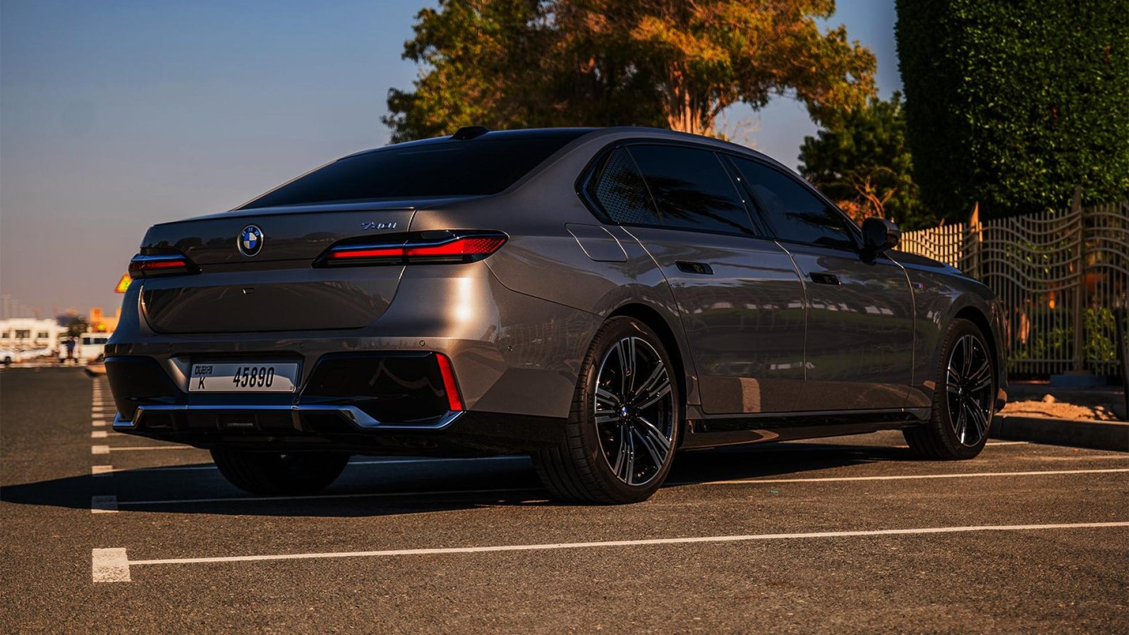 BMW 740i M Kit