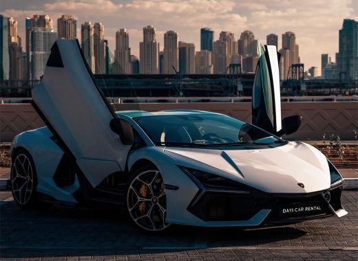 Lamborghini Revuelto